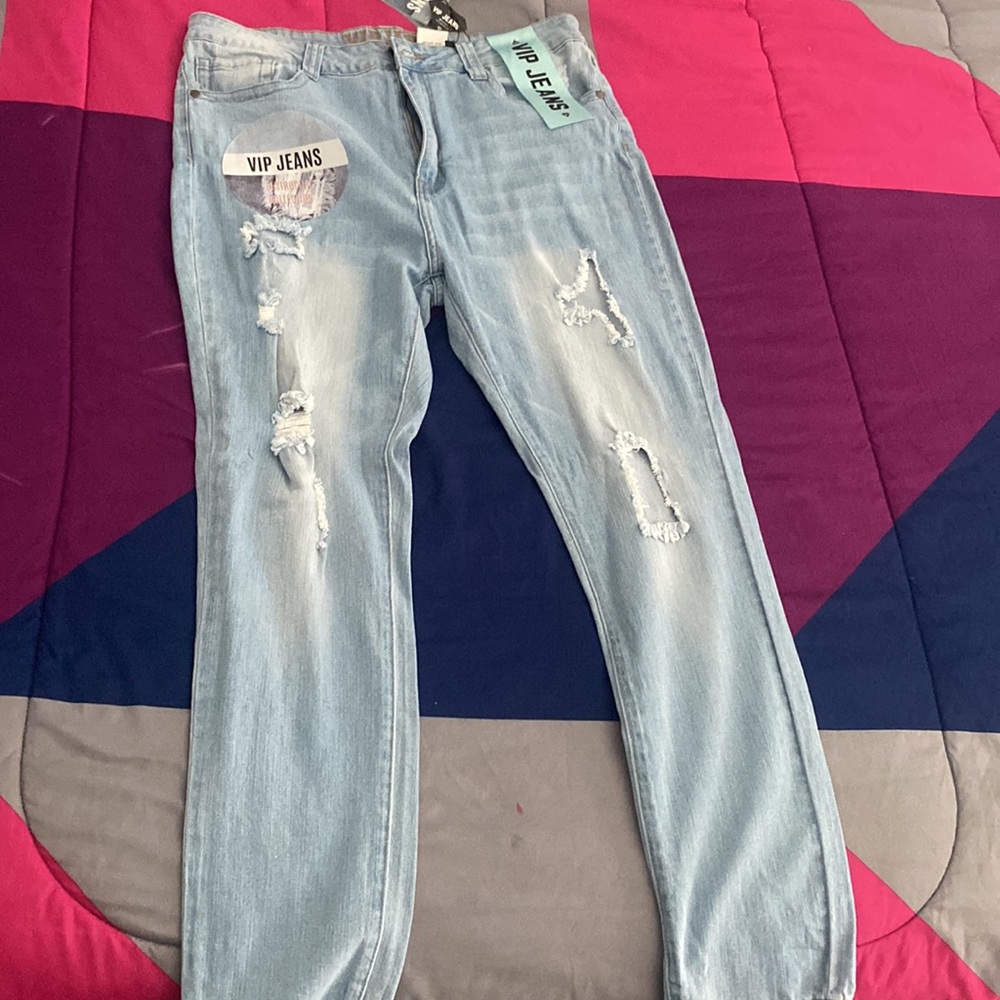 VIP Jeans - Picture 2 of 3